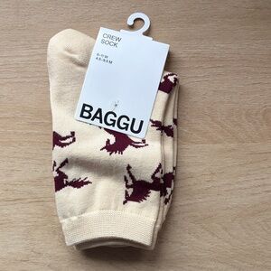 BAGGU horse Cream and Maroon Crew Socks